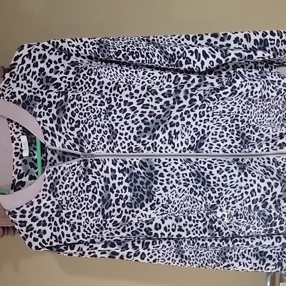 Women's Zip Up